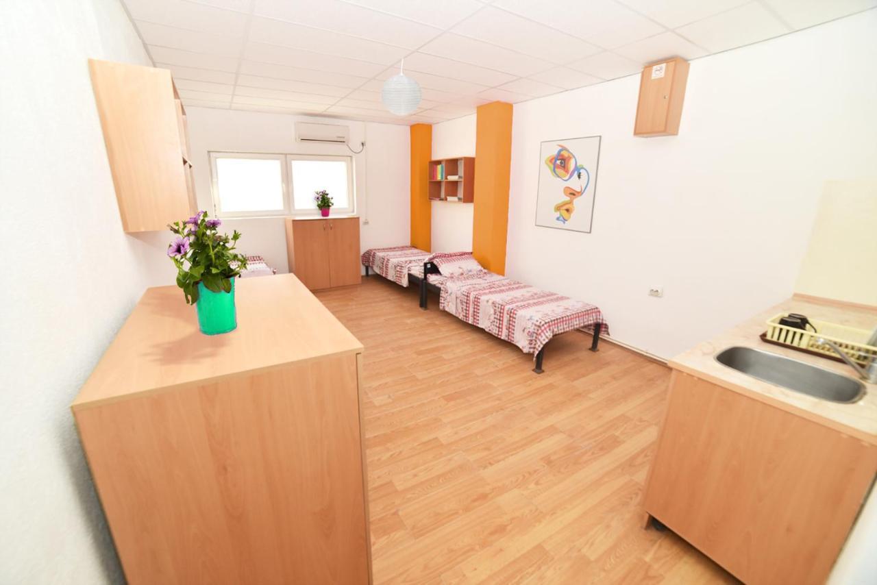 Štip Hiljadnikov Apartments מראה חיצוני תמונה
