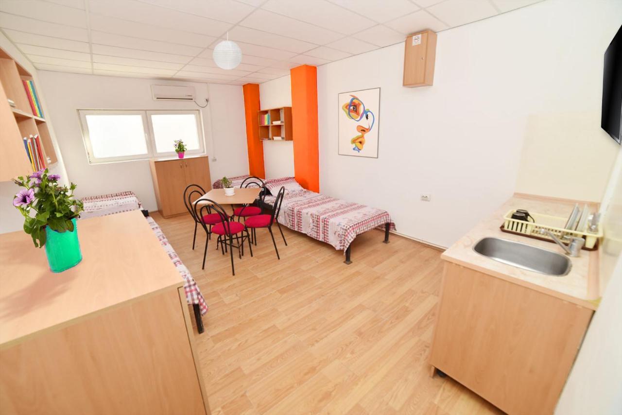Štip Hiljadnikov Apartments מראה חיצוני תמונה